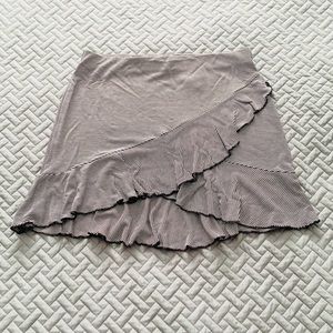 Ruffle mini skirt